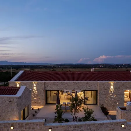 Luxury Terra & Aria Dalmatica Heated Pool Sauna & Jacuzzi Villa