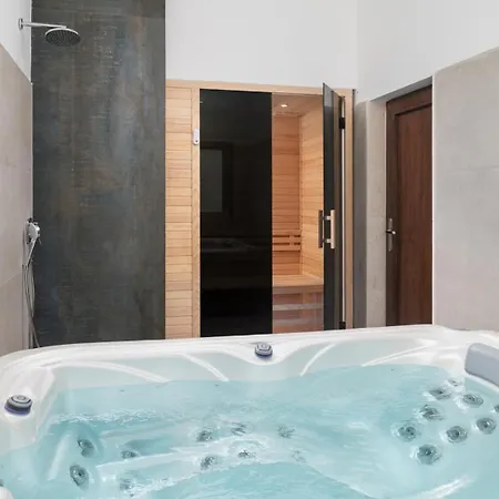 Luxury Terra & Aria Dalmatica Heated Pool Sauna & Jacuzzi * Sikovo