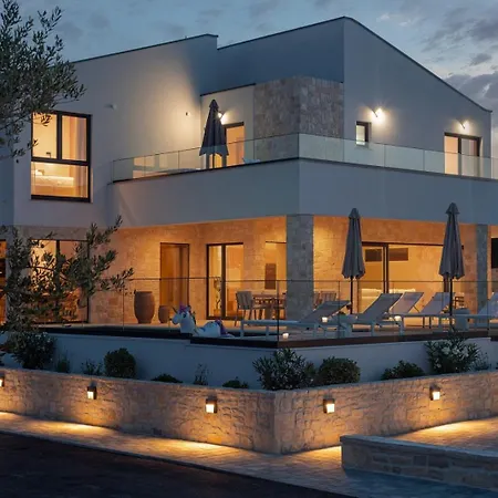 Villa Luxury Terra & Aria Dalmatica Heated Pool Sauna & Jacuzzi