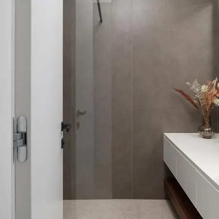 Luxury Terra & Aria Dalmatica Heated Pool Sauna & Jacuzzi Villa Sikovo