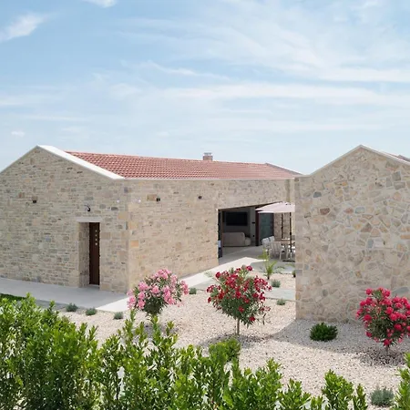 Villa Luxury Terra & Aria Dalmatica Heated Pool Sauna & Jacuzzi Sikovo