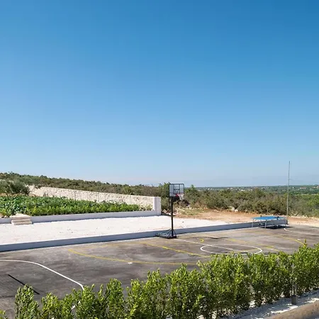 Luxury Terra & Aria Dalmatica Heated Pool Sauna & Jacuzzi Sikovo