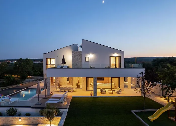 Luxury Terra & Aria Dalmatica Heated Pool Sauna & Jacuzzi Villa *