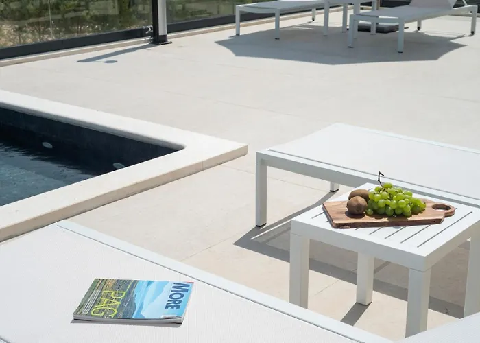 Luxury Terra & Aria Dalmatica Heated Pool Sauna & Jacuzzi Villa *