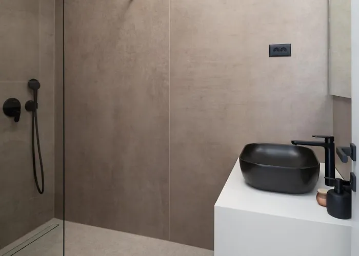 Luxury Terra & Aria Dalmatica Heated Pool Sauna & Jacuzzi Villa