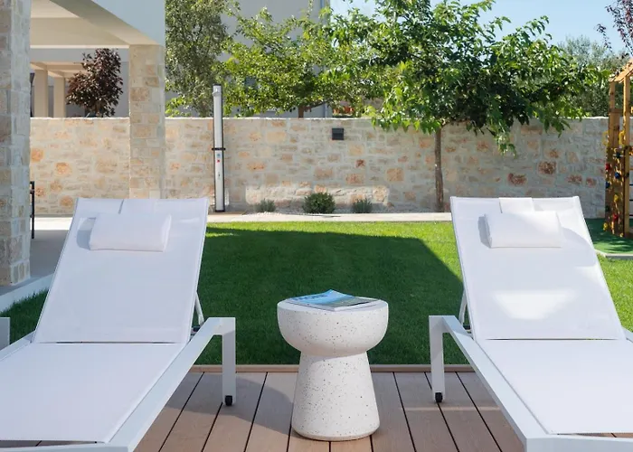 Luxury Terra & Aria Dalmatica Heated Pool Sauna & Jacuzzi *