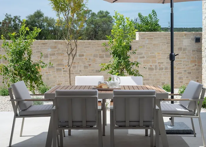 Luxury Terra & Aria Dalmatica Heated Pool Sauna & Jacuzzi Villa *